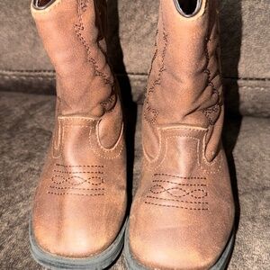 Boys cowboy boots size 8
